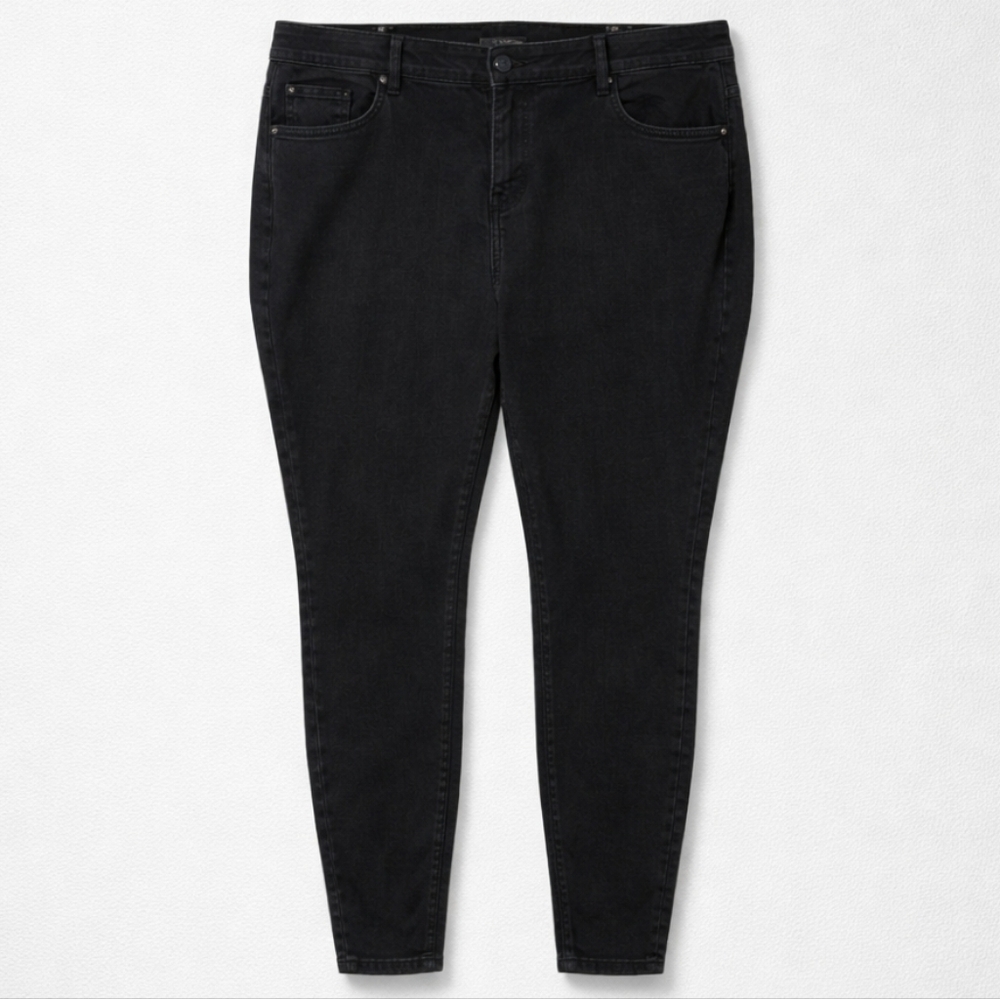 180 Torrid 22 3X Women's Black Skinny Jeans